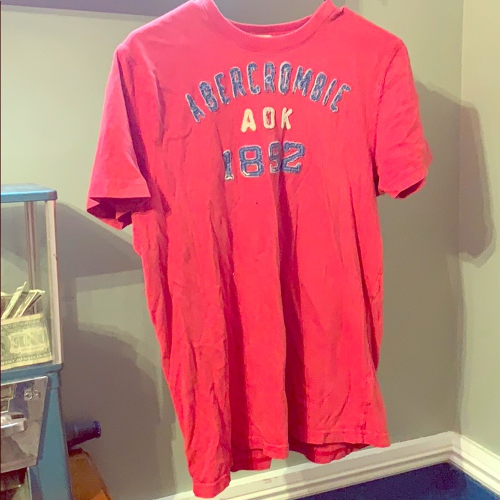 Abercrombie T-shirts size large red
